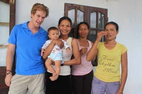 Love stories between mountain girls and western men 