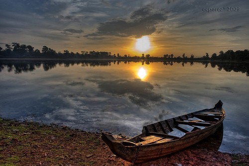 Angkor Temples and Tonle Sap boat trip tour 4 days