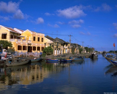 Central Vietnam heritage tour 7 days